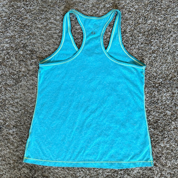 Athlete wear✨BUNDLE✨with jacket and shorts - Picture 7 of 16